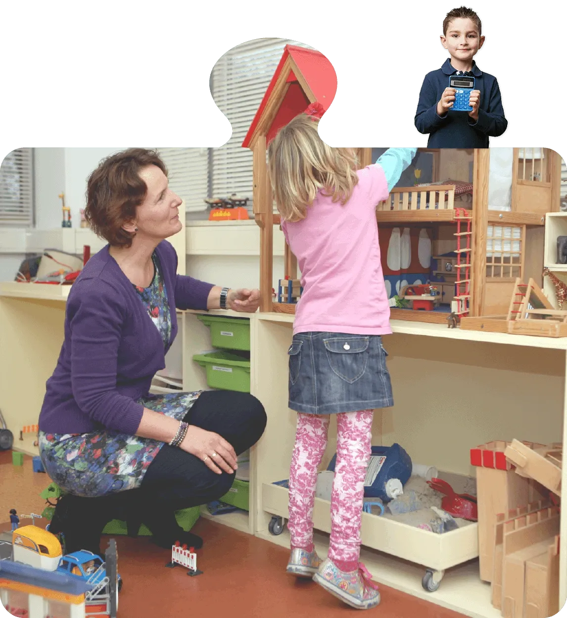 Gesina speelt met jochie in De Spelkamer.